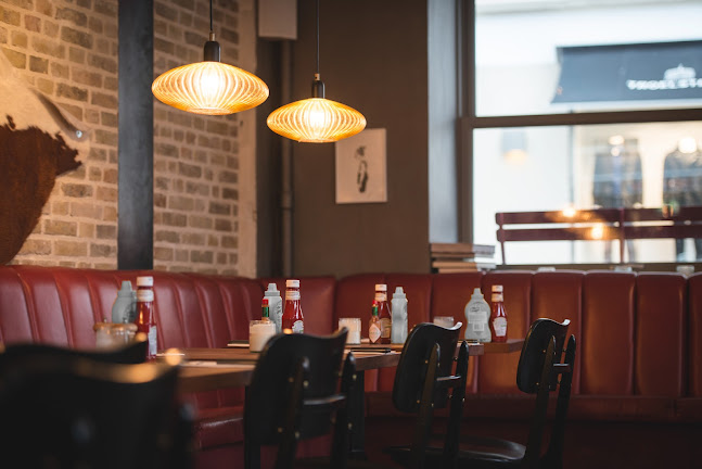 Comentarii opinii despre Cocks & Cows SP34