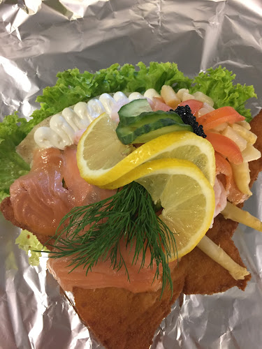 Hos Chilli - Gastronomi og hotelvirksomhed