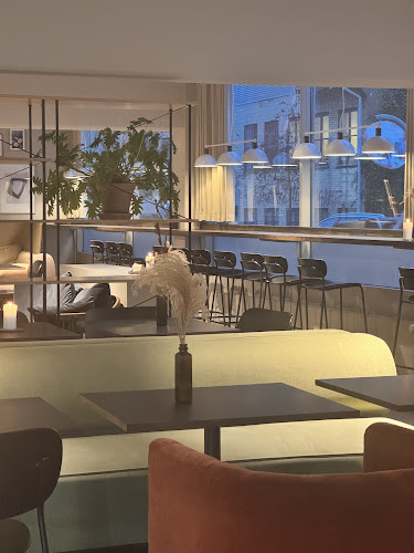 Opinii despre KANT Kaffebar & Eventspace în København - Gastronomi og hotelvirksomhed