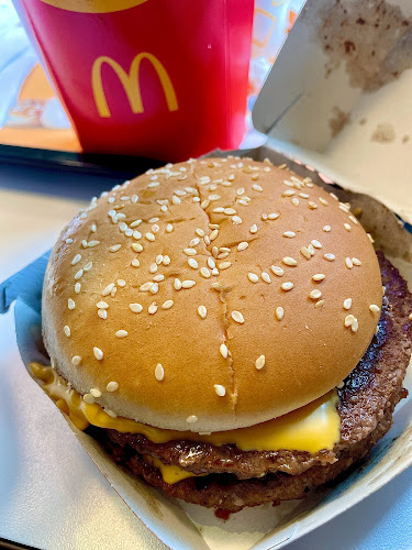 Opinii despre McDonald's Nytorv Aalborg în Aalborg - Gastronomi og hotelvirksomhed