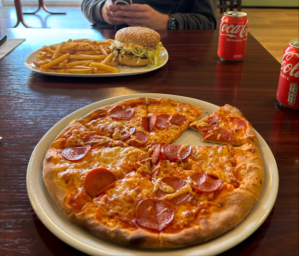 Comentarii opinii despre Bella Rosa Pizza og Grillbar