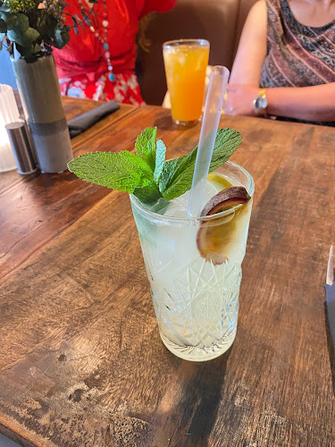 Comentarii opinii despre STAY Cafe