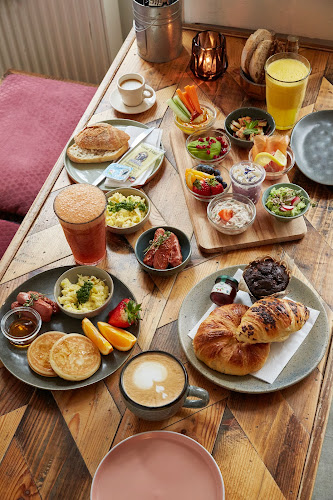 Opinii despre Buzz Kaffebar în København - Gastronomi og hotelvirksomhed