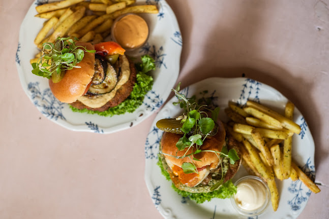 Kalaset - Gastronomi og hotelvirksomhed