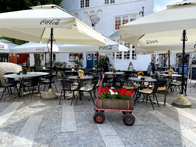 Opinii despre Klostercaféen în Tønder - Gastronomi og hotelvirksomhed