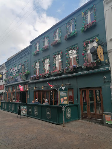 Uncle's Beer Bar - Gastronomi og hotelvirksomhed