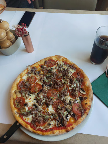 Ristorante Pizzeria Roma - Gastronomi og hotelvirksomhed