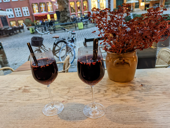 Huks Fluks - Gastronomi og hotelvirksomhed