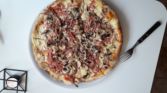 Opinii despre La Pizza Italiensk & Mexicansk în Varde - Gastronomi og hotelvirksomhed