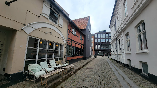 Café Satchmo - Gastronomi og hotelvirksomhed