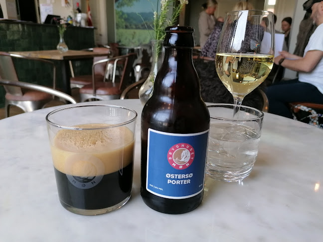 Opinii despre Torvets Café og Vinbar în Hillerød - Gastronomi og hotelvirksomhed