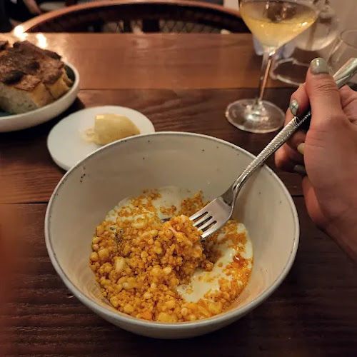 Leaven Champagne- & Vinbar - Gastronomi og hotelvirksomhed