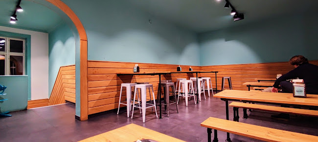 Comentarii opinii despre Louis Burger