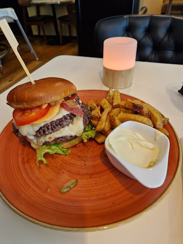 Café Novo - Gastronomi og hotelvirksomhed