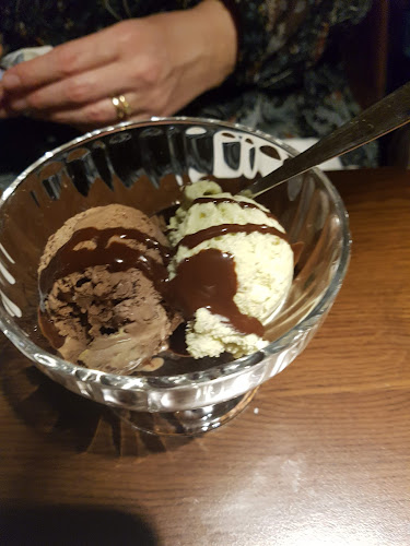 Opinii despre Yumi hut - (Før Nikko sushi) în Greve - Gastronomi og hotelvirksomhed