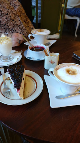 Comentarii opinii despre Café T