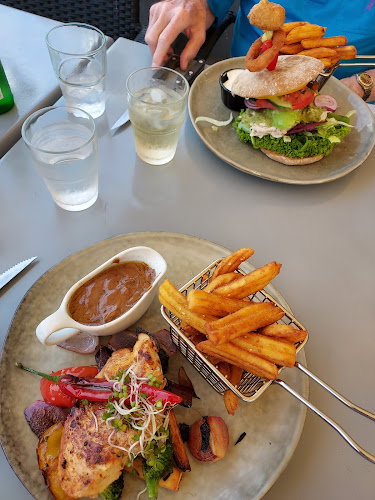 Comentarii opinii despre Cafe Pyramiden