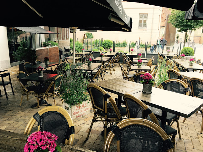 Comentarii opinii despre UBN