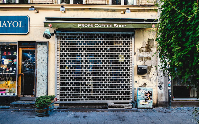 Comentarii opinii despre Props Coffee Shop