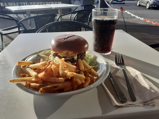 Opinii despre Lauses Grill în Nyborg - Gastronomi og hotelvirksomhed