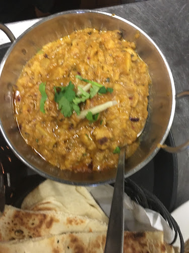 Opinii despre Garam Masala, The Authentic Indian and Continental Kitchen în København - Gastronomi og hotelvirksomhed