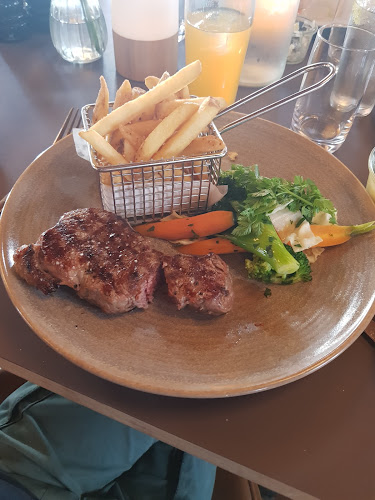 Det Hvide Pakhus - Gastronomi og hotelvirksomhed