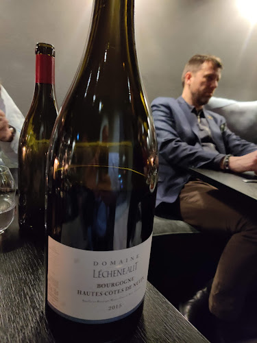 Opinii despre Trio Restaurant & Bar în København - Gastronomi og hotelvirksomhed