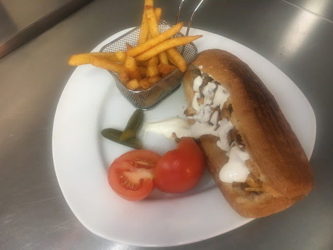 Comentarii opinii despre HFC - Holstebro Fried Chicken