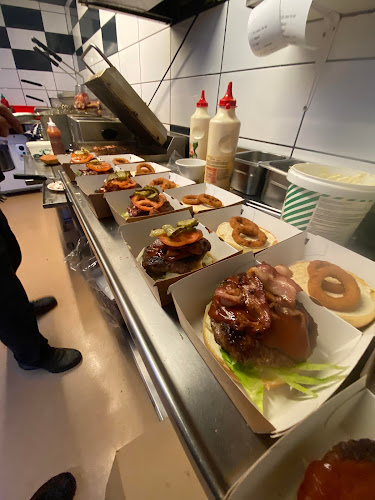 Opinii despre Torvets Burger Og Pizza în Faaborg - Gastronomi og hotelvirksomhed