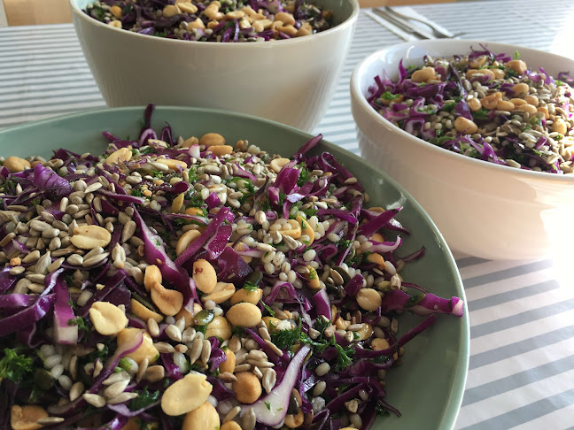 Comentarii opinii despre Helles Madunivers