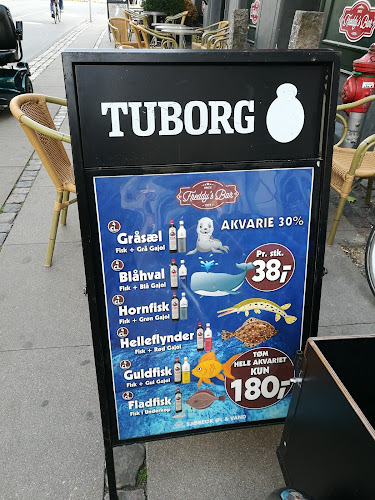 Opinii despre Freddys Bar în København - Gastronomi og hotelvirksomhed