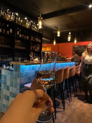 not your USUAL wine bar - Gastronomi og hotelvirksomhed