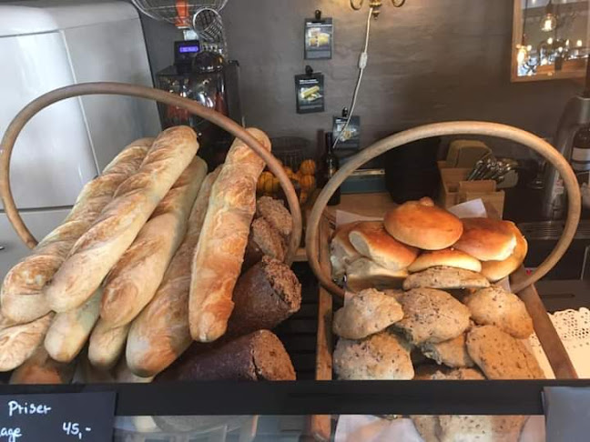 Comentarii opinii despre Fru Geest - Café & Upstairs