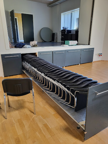 Opinii despre Cafeteria Den Selvejende Institution Blåhøj Hallen în Brande - Gastronomi og hotelvirksomhed