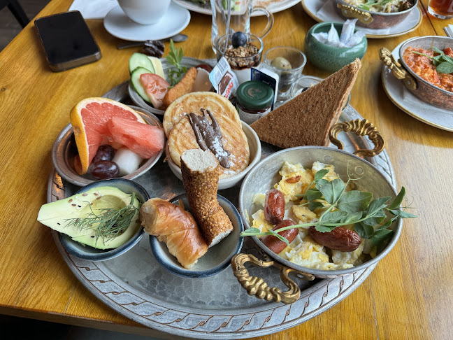 Comentarii opinii despre Ahali - Brunch, Mezze & Steaks