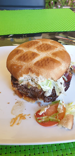 Opinii despre Løsning Pizza în Løsning - Gastronomi og hotelvirksomhed