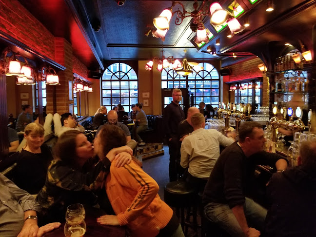 Opinii despre Giniz Bar în Valby - Gastronomi og hotelvirksomhed