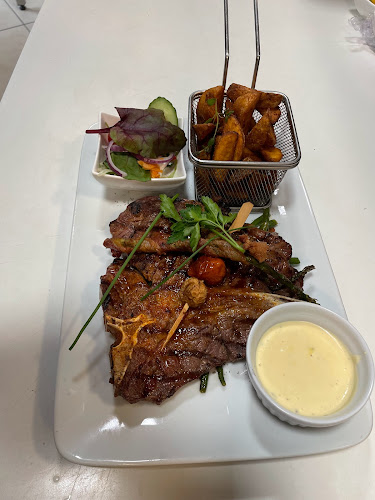 Café Rendezvous Pizza & Steak House