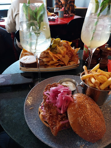 Café Staalvand - Gastronomi og hotelvirksomhed