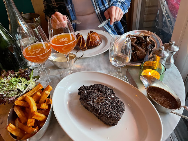 Maison - Gastronomi og hotelvirksomhed