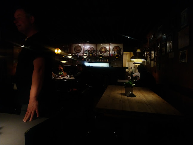 Jet Kroen - Gastronomi og hotelvirksomhed