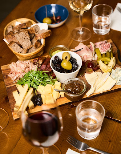 Opinii despre SALUTE | wine & food în Odense - Gastronomi og hotelvirksomhed