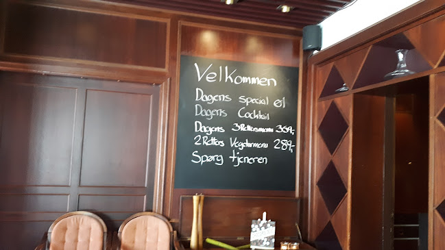 Opinii despre Restaurant Næsbyhoved Skov în Odense - Gastronomi og hotelvirksomhed