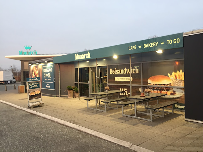 Monarch Karlslunde Øst