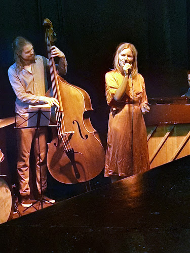 Comentarii opinii despre Charlie Scotts