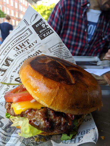 Stefanos Pizzabar - Gastronomi og hotelvirksomhed