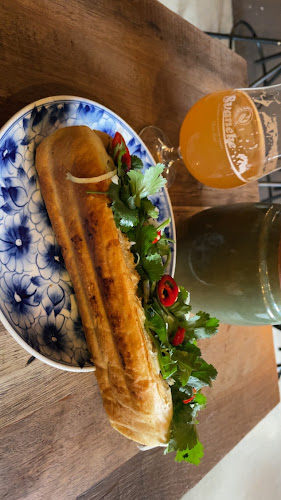 District Tonkin - Gastronomi og hotelvirksomhed