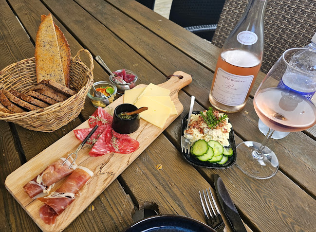 Opinii despre Bars kaffehus în Aabenraa - Gastronomi og hotelvirksomhed