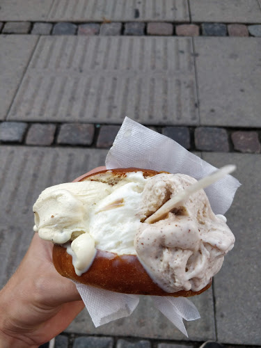 Comentarii opinii despre Siciliansk Is