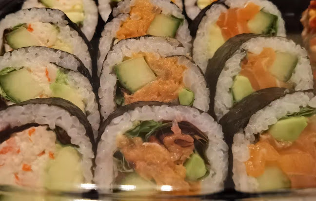 proud sushi & 龙门亚超 - Gastronomi og hotelvirksomhed